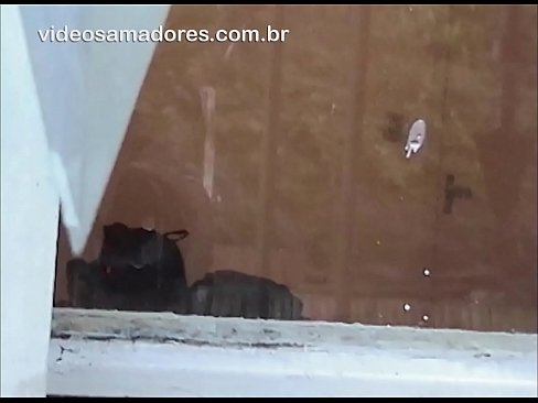 ❤️ Home cachondo mirando á súa moza con outro mozo, gravando un vídeo de carallo sen molestar á parella ❤ Follar en % gl.mycomicsxxx.ru % ❌
